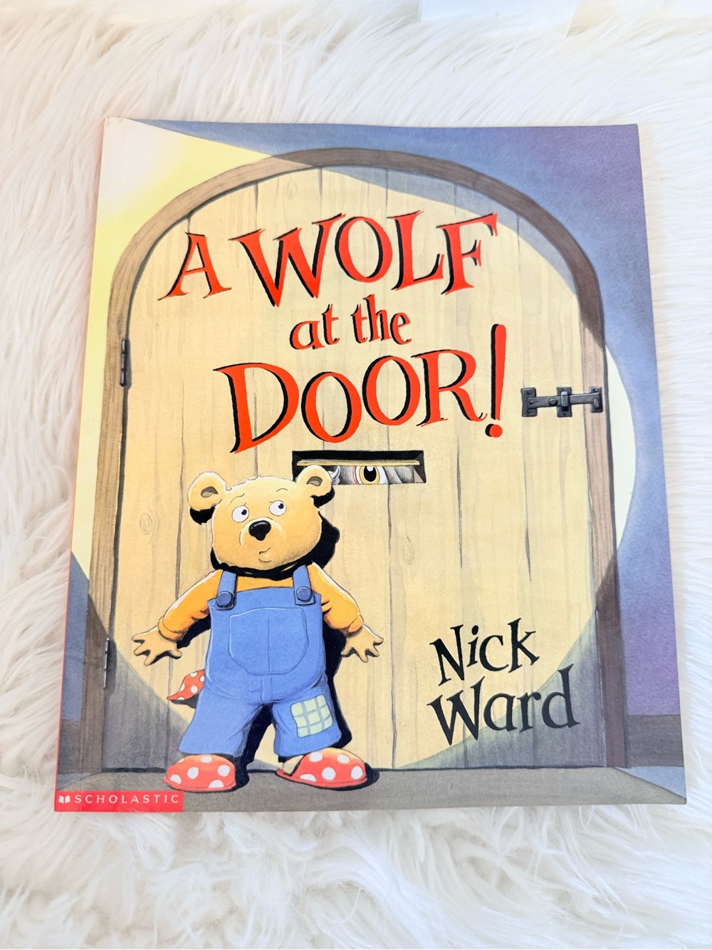 💫10/$25 • Scholastic 'A Wolf at the Door! Paperback